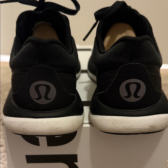 lululemon athletica Chargefeel Workout Low Black Sneakers - Picture 9 of 10